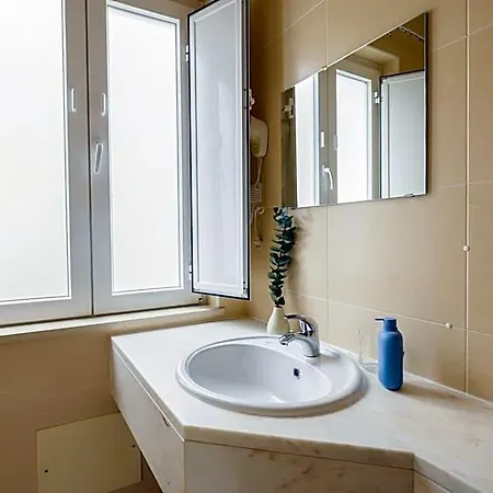 Casa Luma Bed & Breakfast Lagos